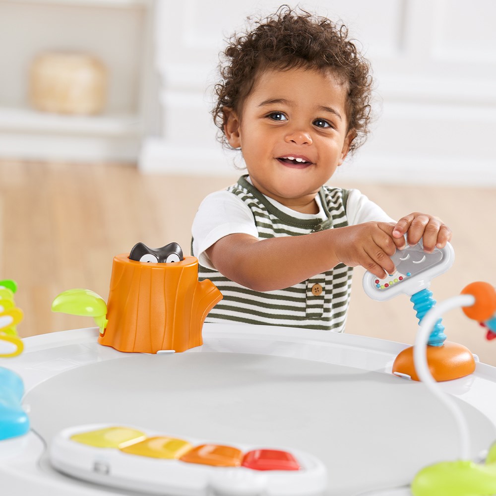 SKIP HOP 美國E&M三階段成長遊戲桌